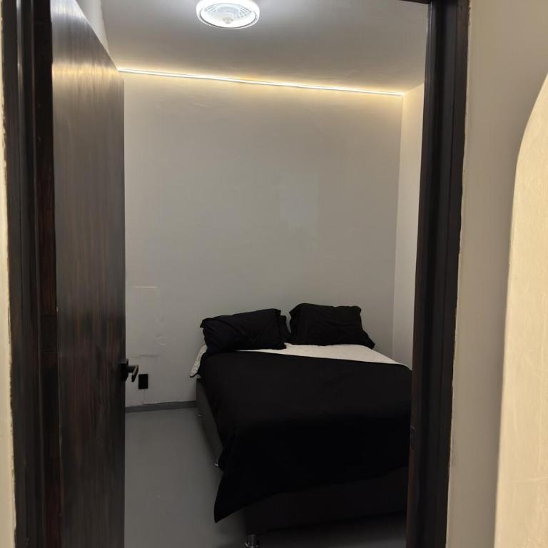 THE BEST LOfT IN THE AMERICANA ZONE 202 - One-Bedroom Apartment with Balcony - 4