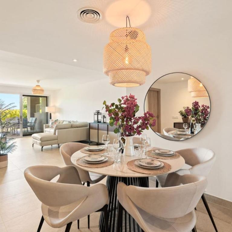 Sunny Golf Apartment - Golf and Pool Views - Appartamento - 2