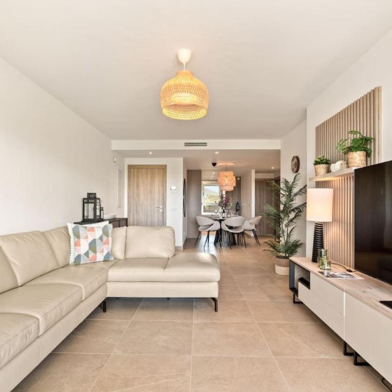 Sunny Golf Apartment - Golf and Pool Views - Appartamento - 6