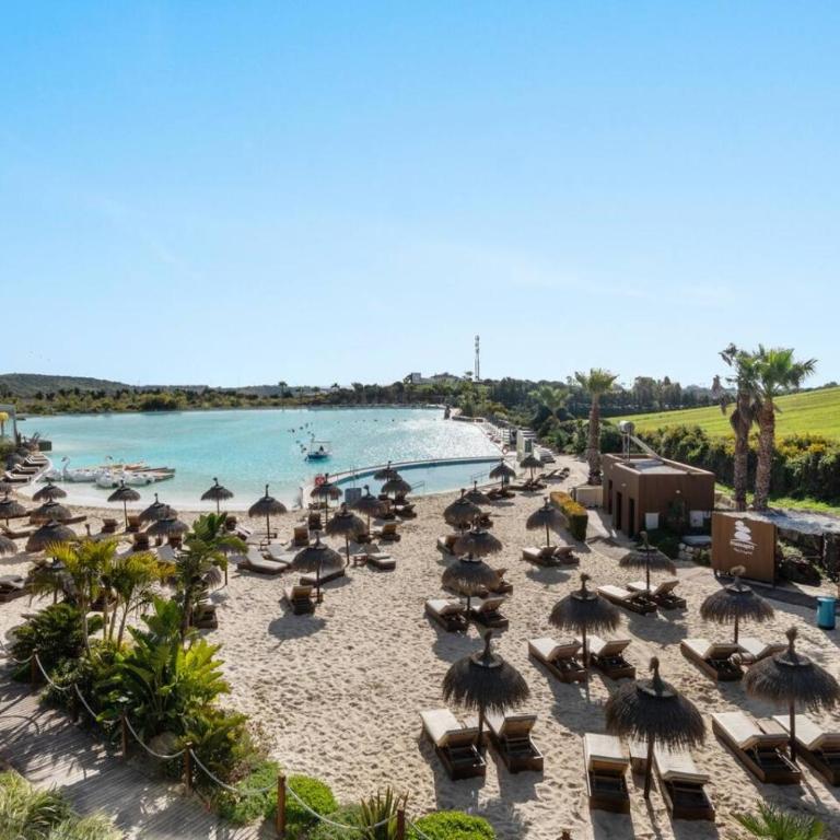 Sunny Golf Apartment - Golf and Pool Views - Appartamento - 25