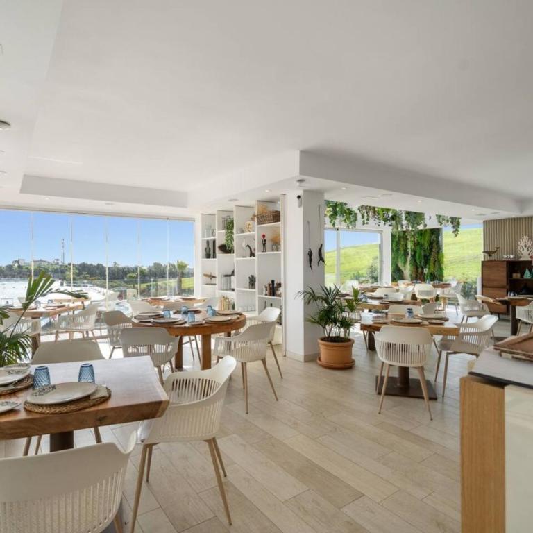 Sunny Golf Apartment - Golf and Pool Views - Appartamento - 26