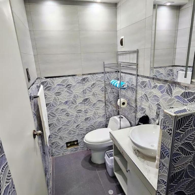 Casa Pacheco 2 - Modern 2BR 1 BA, Walk to Castle and Beach, Secure Parking Included - Two-Bedroom House - 13