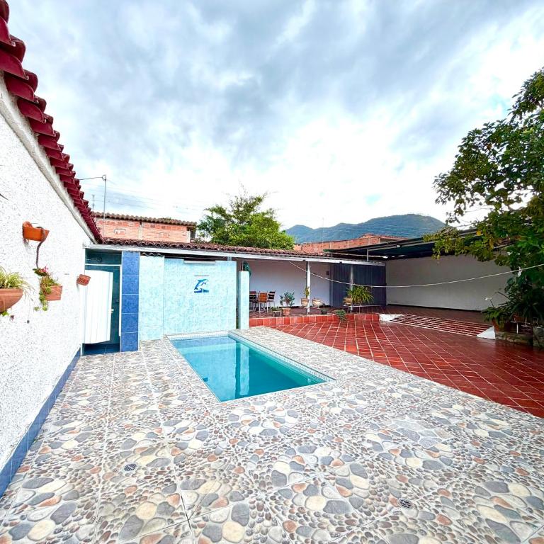 Villa YARA - Four-Bedroom House - 2