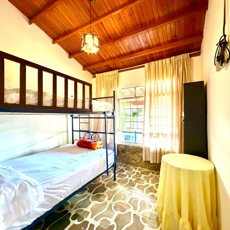 Villa YARA - Four-Bedroom House - 14