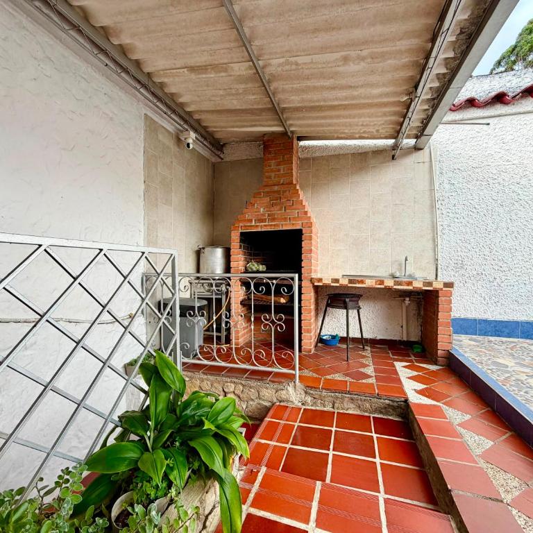 Villa YARA - Four-Bedroom House - 23
