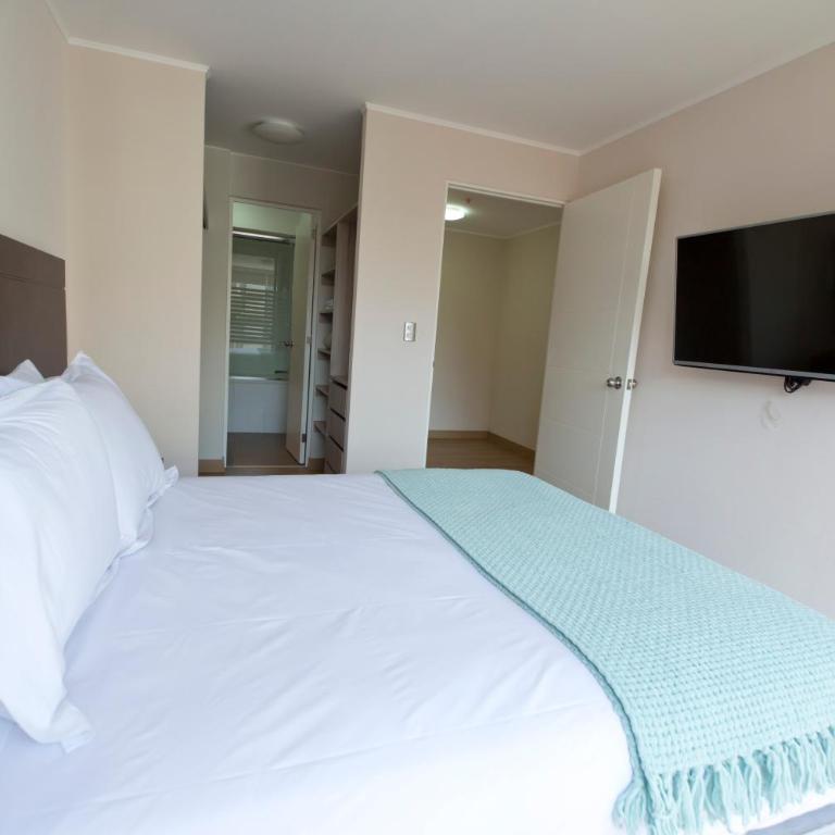 Pardo Miraflores - Three-Bedroom Apartment - 1