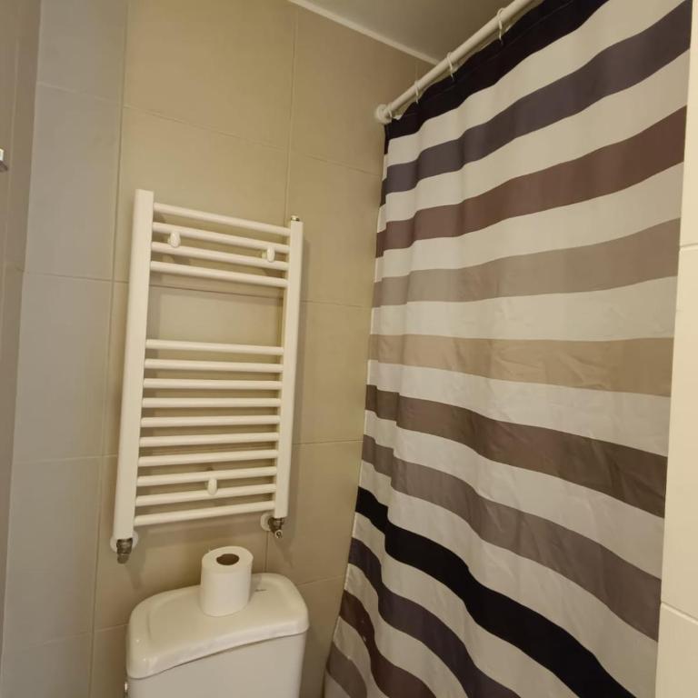 Apart Lomas de San Andres 2 habitaciones - Habitación Familiar con baño privado - 10