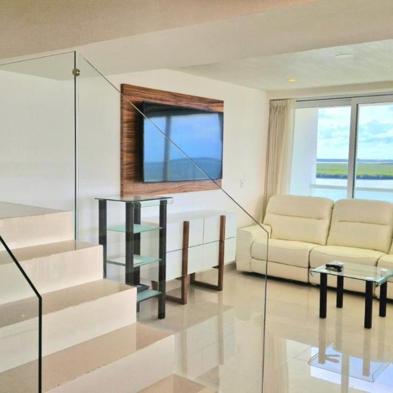 Family Paradise | 4BR Penthouse by the Beach - Apartment - 28
