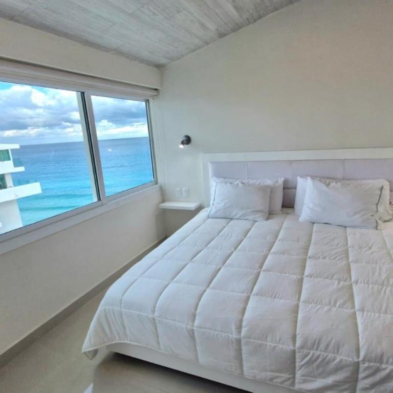 Family Paradise | 4BR Penthouse by the Beach - Apartment - 32