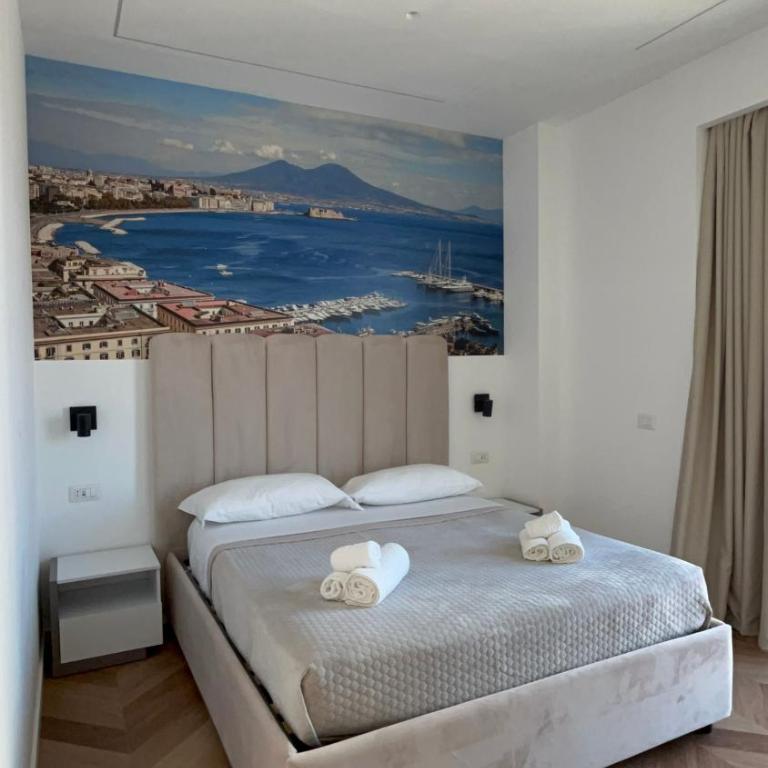 Napoli Central Suites - Camera Matrimoniale Deluxe con Balcone - 13