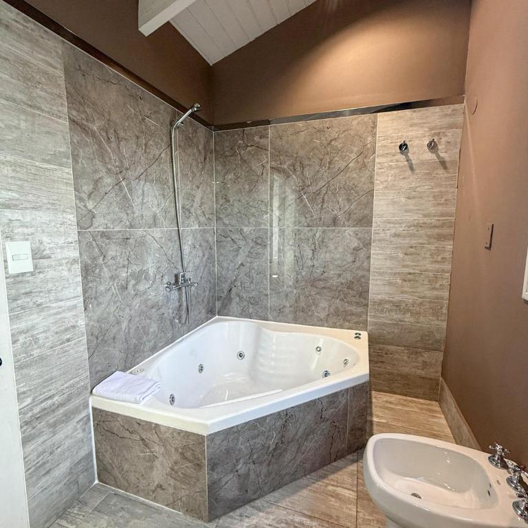 Blanca Patagonia Hostería Boutique y Cabañas - Bungalow de 3 dormitorios (6 adultos) - 6