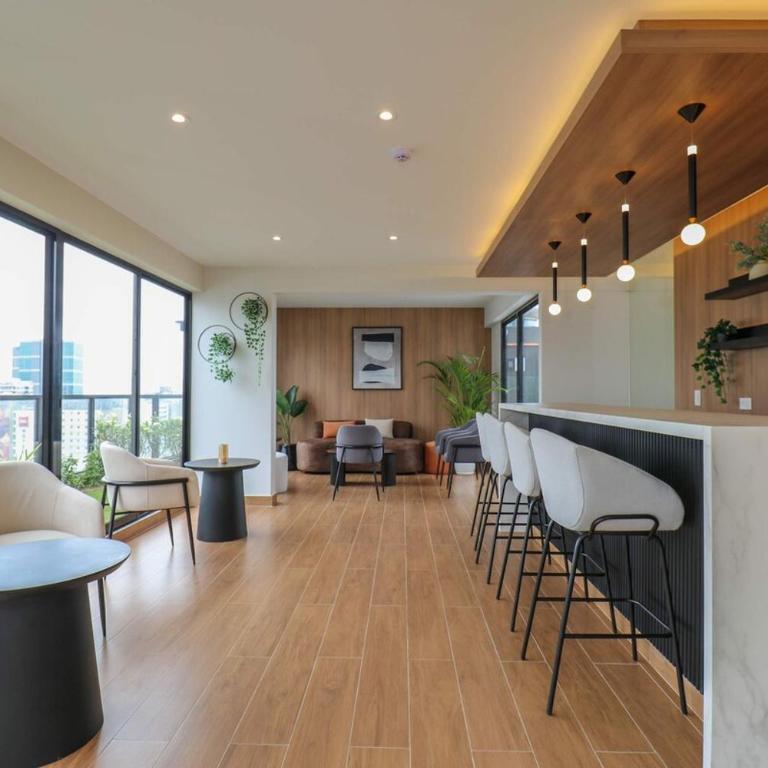 Royal 3BR with Parking & Balcony near Larcomar by Geko - Three-Bedroom Apartment with Balcony - 15