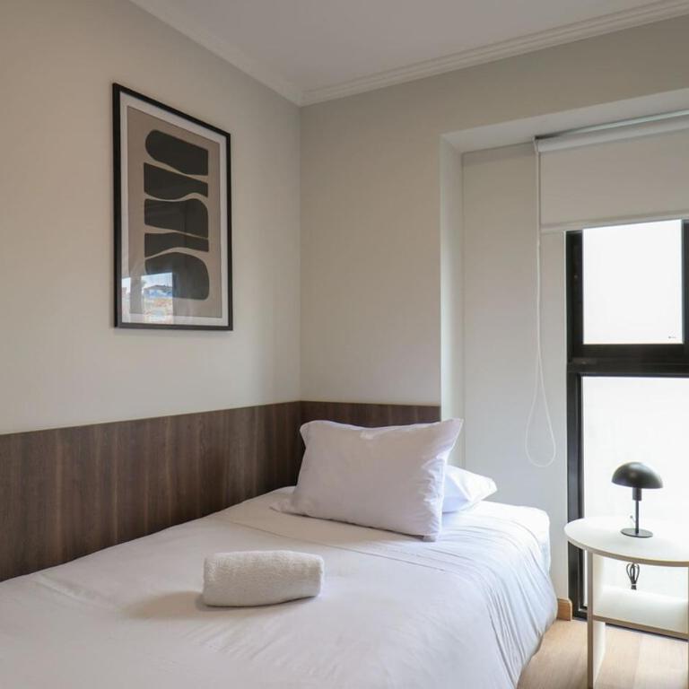 Royal 3BR with Parking & Balcony near Larcomar by Geko - Three-Bedroom Apartment with Balcony - 9