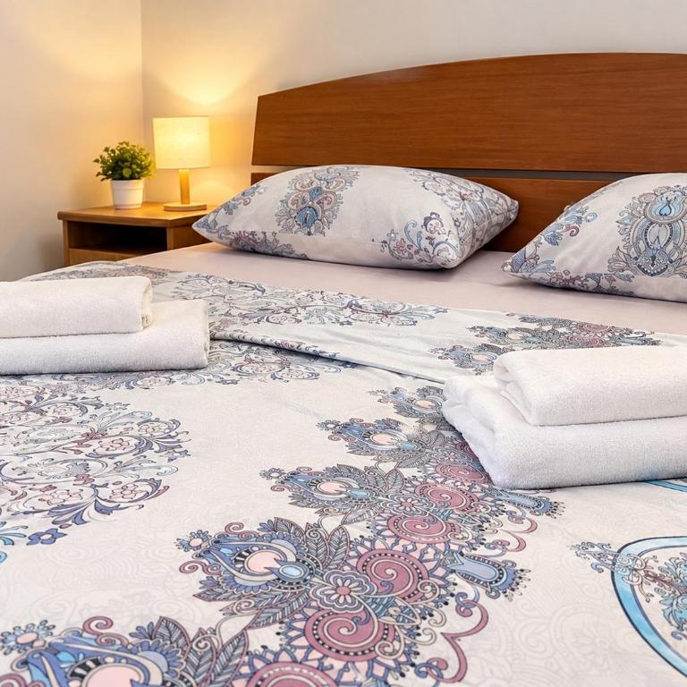 Apartments Airport Golubovci - One-Bedroom Apartment - 3