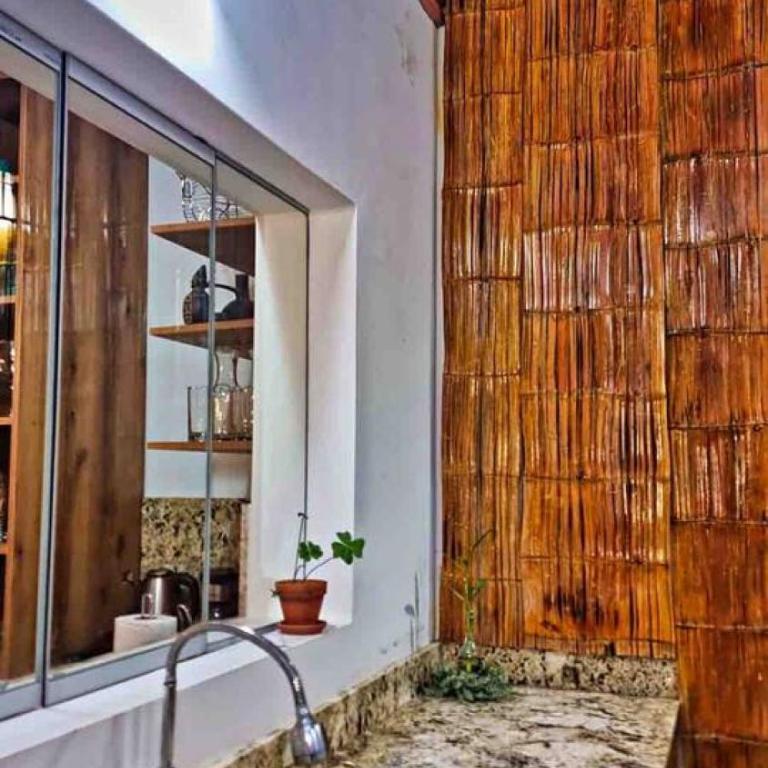 Casa Pacheco - Luxury 2BR/2BA w/ Jacuzzi - Walk to Beach & Castle - Two-Bedroom House - 24