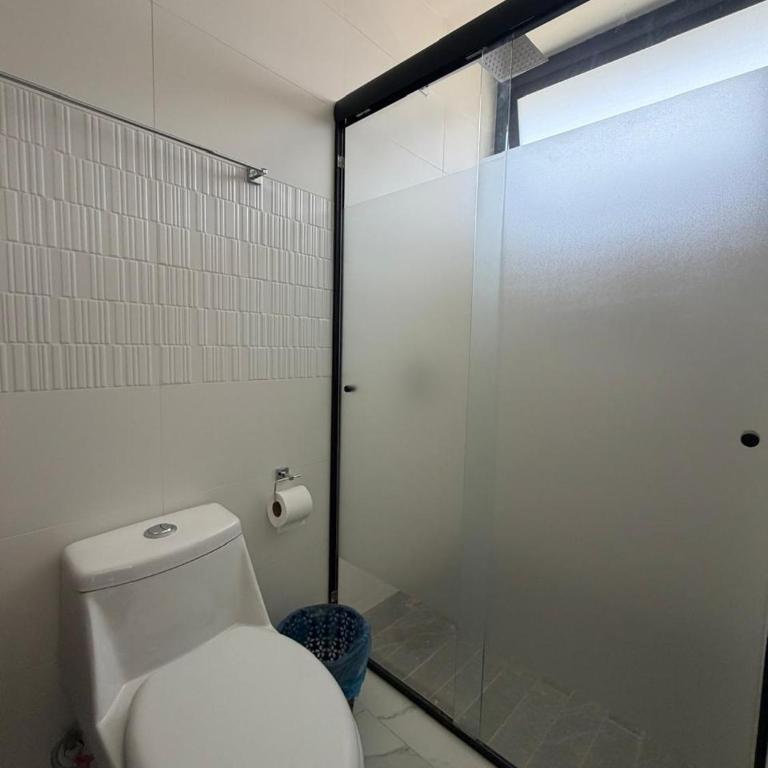 Hostal 10 - Double Room with Private Bathroom - 3