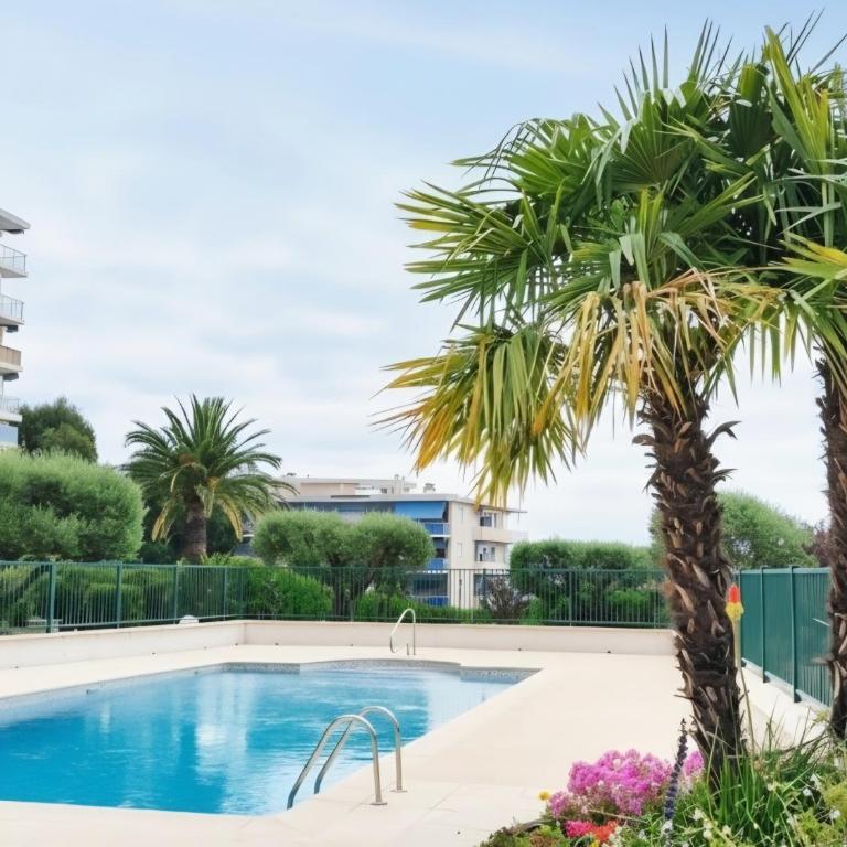 Le Grand Jardin d'Azur - Antibes - 130 m2 jardin, piscine, parking - 6-8 personnes - Appartamento con 3 Camere da Letto e con Vista - 3
