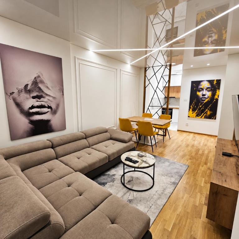 Moderan i stilski apartman - miran deo Novog Sada - One-Bedroom Apartment - 1