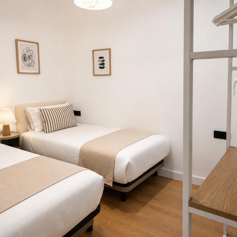 Stay Unique Apartments Balmes III - Apartment - 52