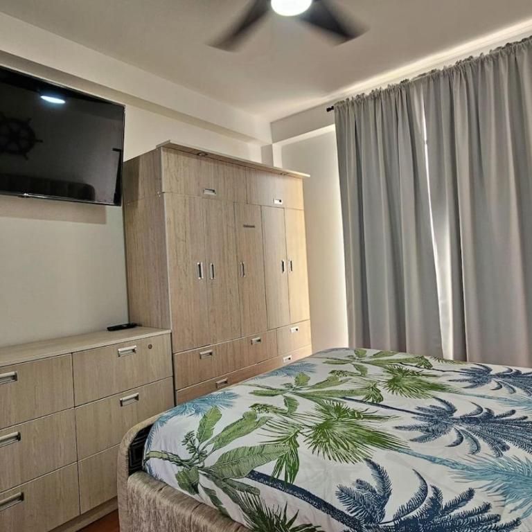Penthouse Pacheco - 3BR, 5BA with Private Rooftop Terrace with Panoramic City Views - Apartment - 34