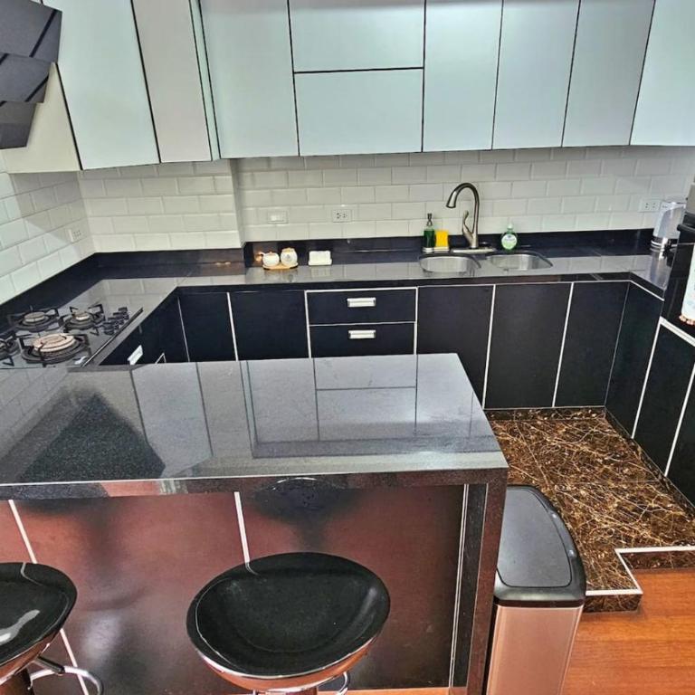 Penthouse Pacheco - 3BR, 5BA with Private Rooftop Terrace with Panoramic City Views - Apartment - 35