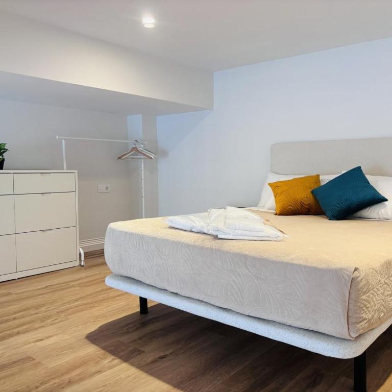 Loft Valencia PIVA - Direct Entry Nou Moles Bioparc Area - Duplex Studio - 11