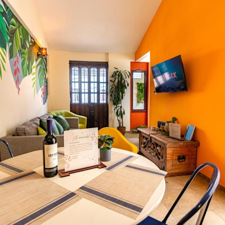 Colonial Boutique House with 3 Private Suites - Terrace, Pool - Gym - Apartamento de 1 dormitorio - 34