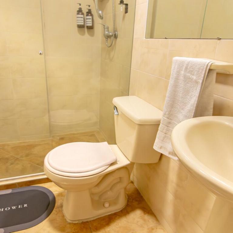 Colonial Boutique House with 3 Private Suites - Terrace, Pool - Gym - Apartamento de 1 dormitorio - 69