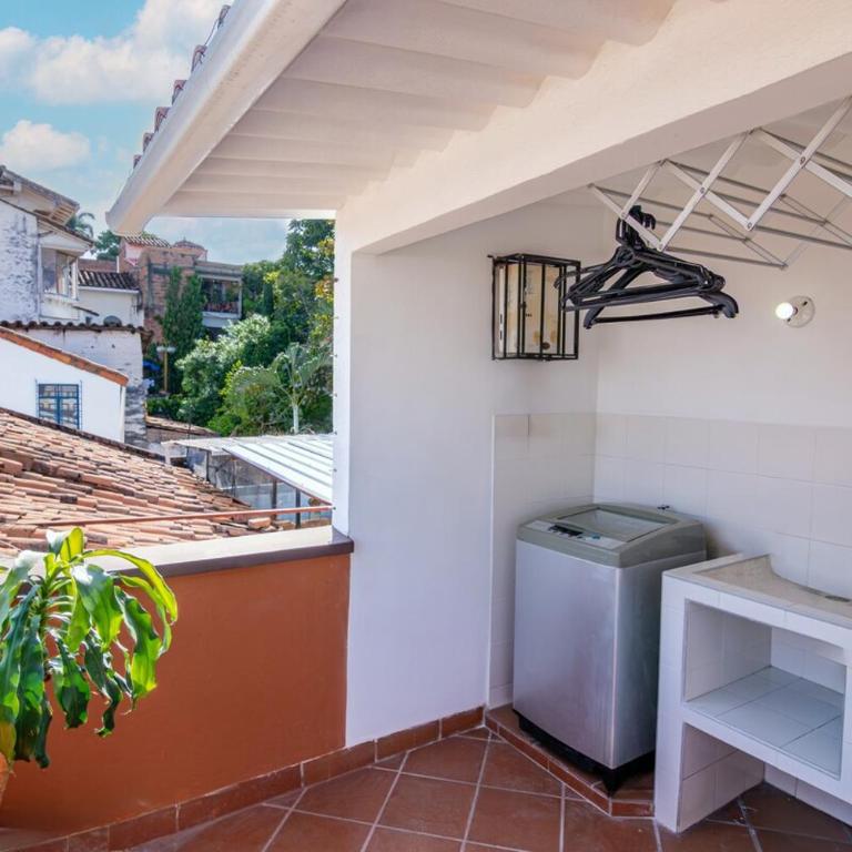 Colonial Boutique House with 3 Private Suites - Terrace, Pool - Gym - Apartamento de 1 dormitorio - 74