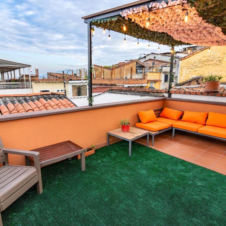 Colonial Boutique House with 3 Private Suites - Terrace, Pool - Gym - Apartamento de 1 dormitorio - 83