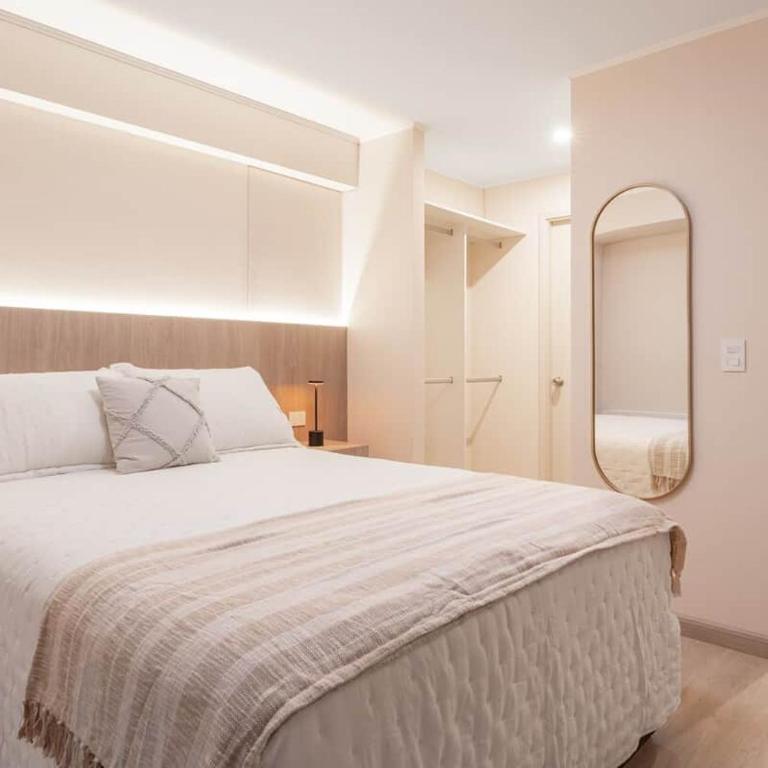 Studio Premium Luz Natural ·Larco · A/C · Recep24h - Deluxe Queen Suite - 2