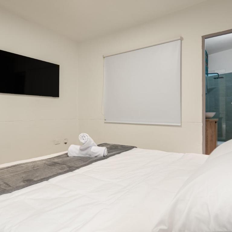 Club House Laureles - Double Room - 8