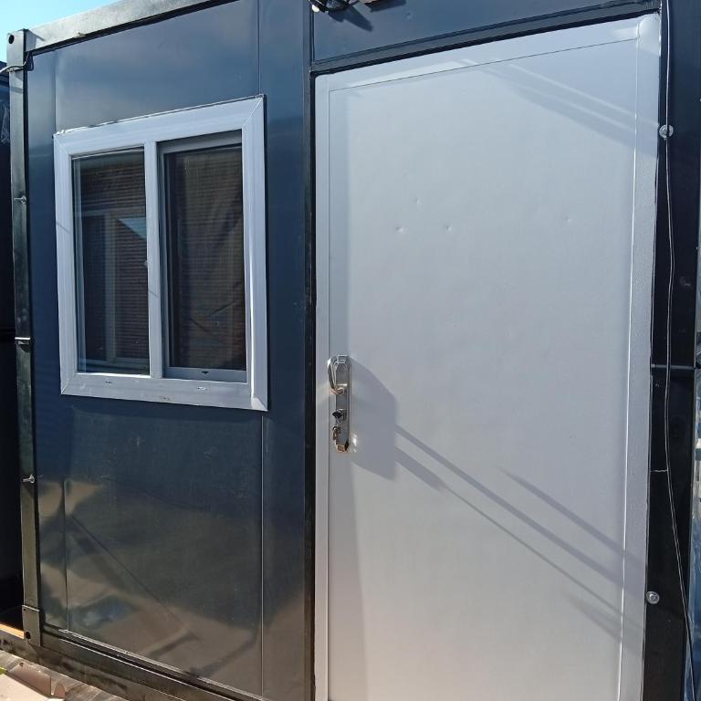 Tiny House - One-Bedroom Apartment - 10