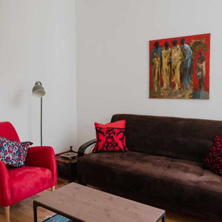 Condesa 1BR Fast WiFi Desk Walk to Parks - Apartment - 11