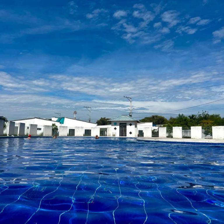 Casa Vacional piscina entre Girardot y Flandes - Casa de 3 dormitorios - 9