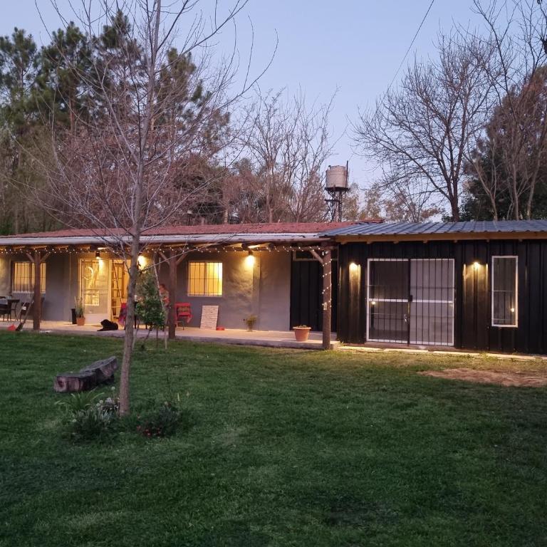 Como Tiene que Ser - Two-Bedroom House - 26