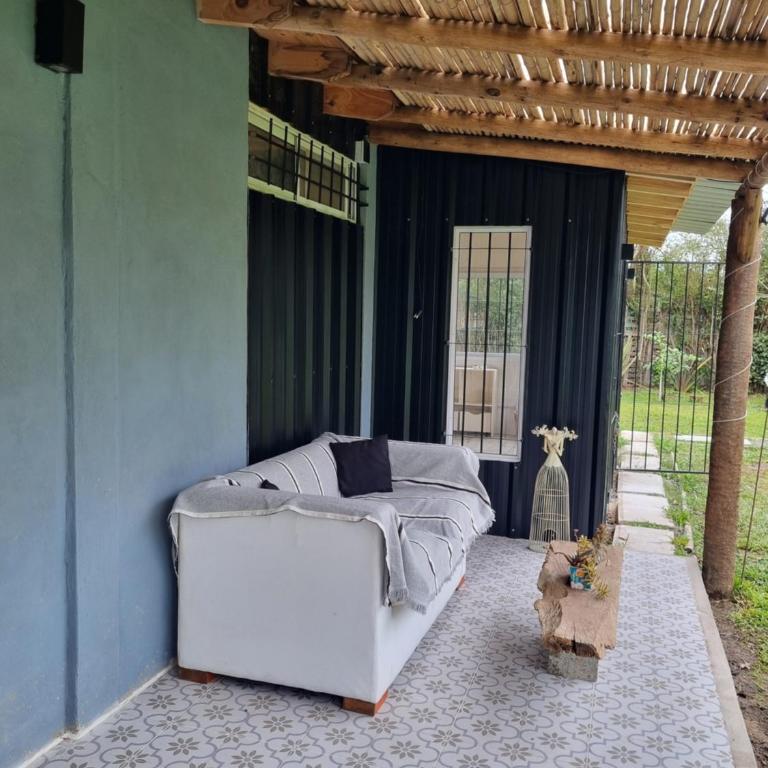 Como Tiene que Ser - Two-Bedroom House - 25