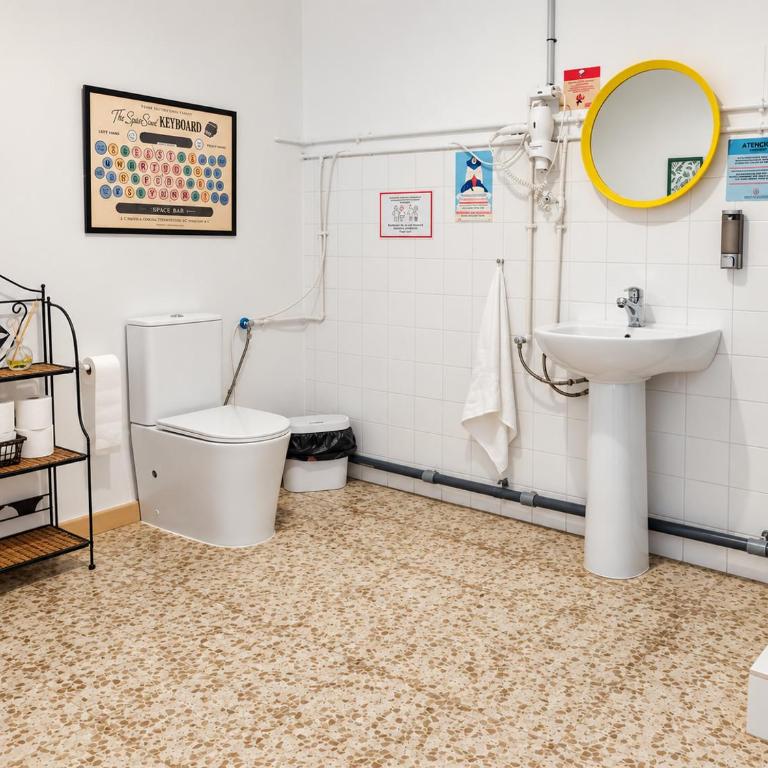 Maria Magdalena - Room 9 - Doppelzimmer mit Gemeinschaftsbad - 6