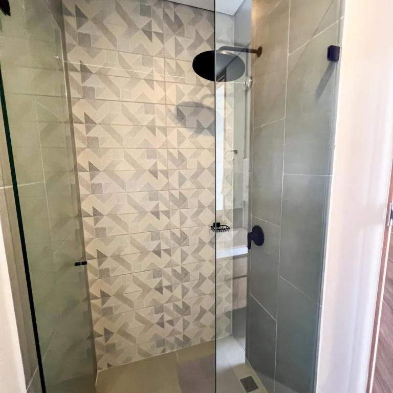 Apto de lujo 2 hab con Piscina y Balcón frente al mar - Apartamento de 2 dormitorios - 34
