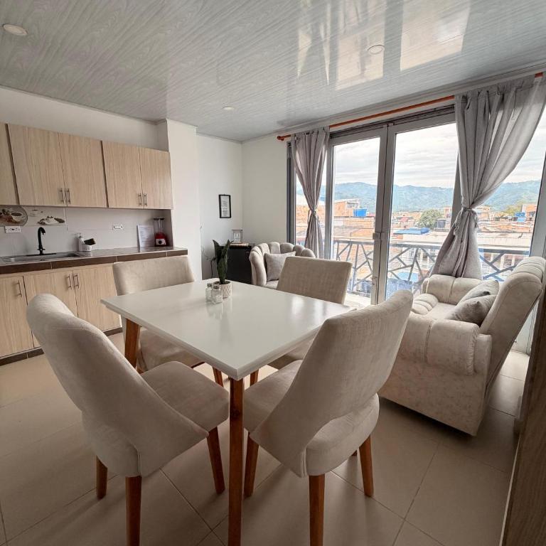 Apartamento Iluminado con excelente vista y Desayuno - Apartamento de 1 dormitorio - 1