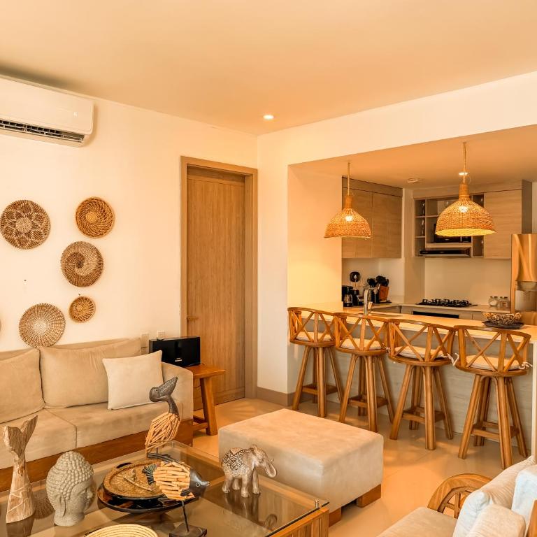 Lujo - Jacuzzi-Acceso a playa-2Hab-10 Min Airport - Two-Bedroom Apartment with Balcony and Sea View - 20