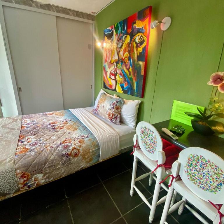Suites Casa Pajaritos Mezquitán - Habitación Doble Económica - 7
