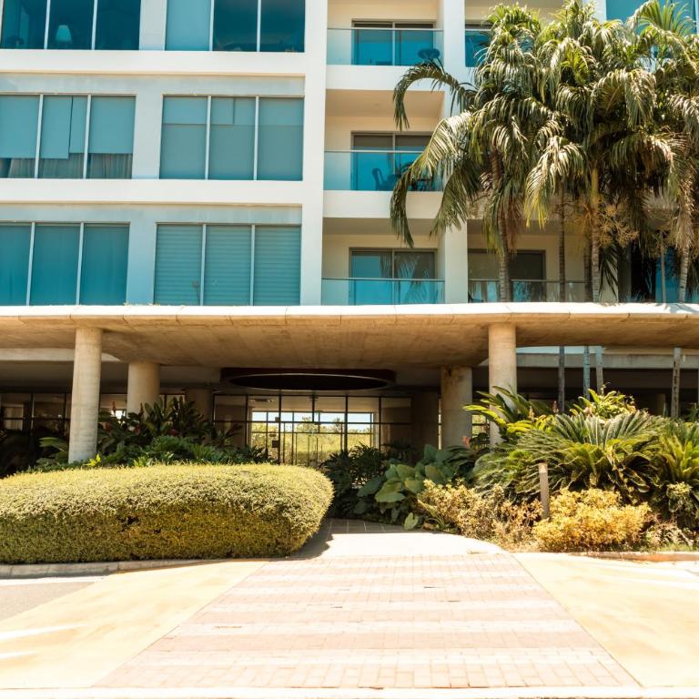 Lujo - Jacuzzi-Acceso a playa-2Hab-10 Min Airport - Two-Bedroom Apartment with Balcony and Sea View - 55
