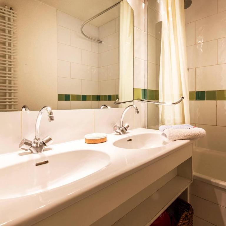 Appartement vue montagne - 4 pers. - FR-1-518-234 - Appartement - 8