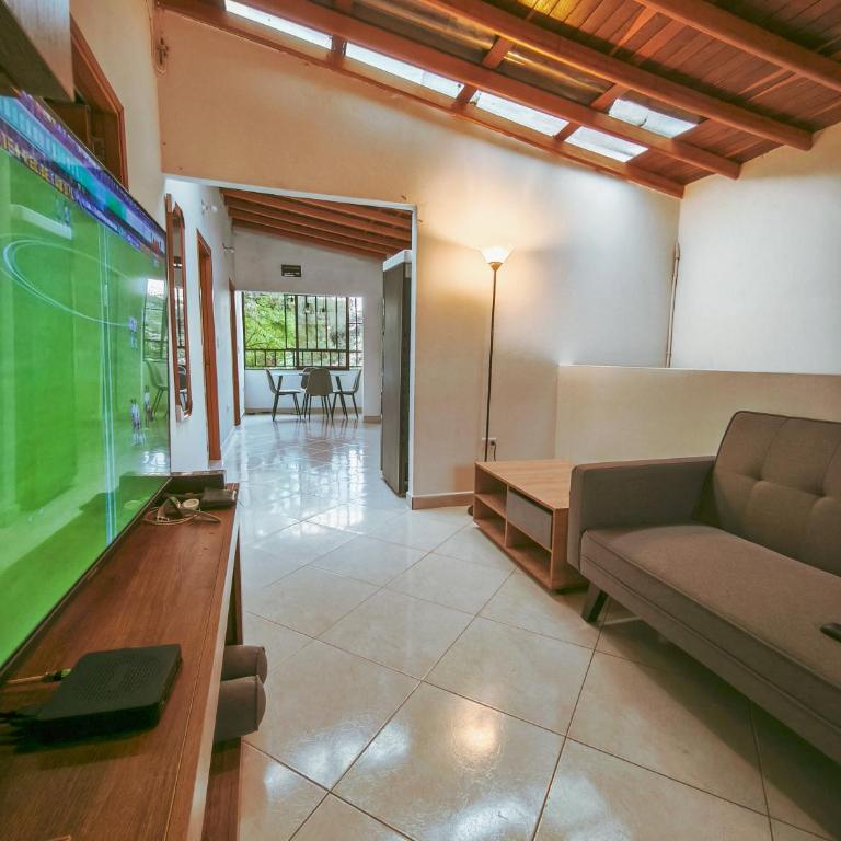 AMPLIO APTO En MANRIQUE MEDELLÍN - Apartamento Estándar de 3 dormitorios - 17