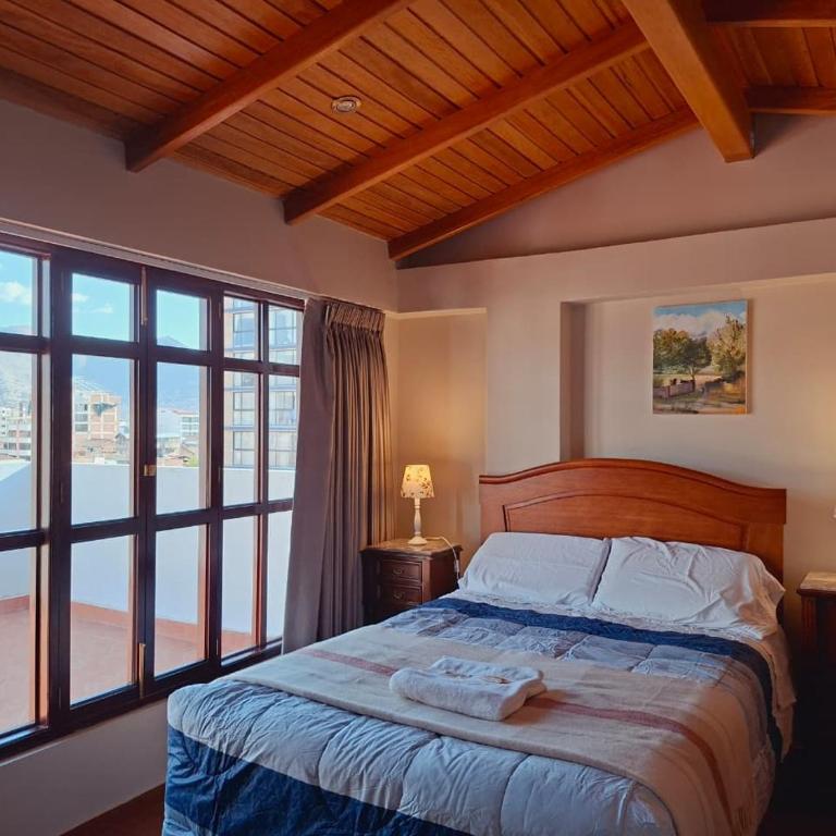 Buena Vista Terrace & Wood - One-Bedroom Apartment - 5