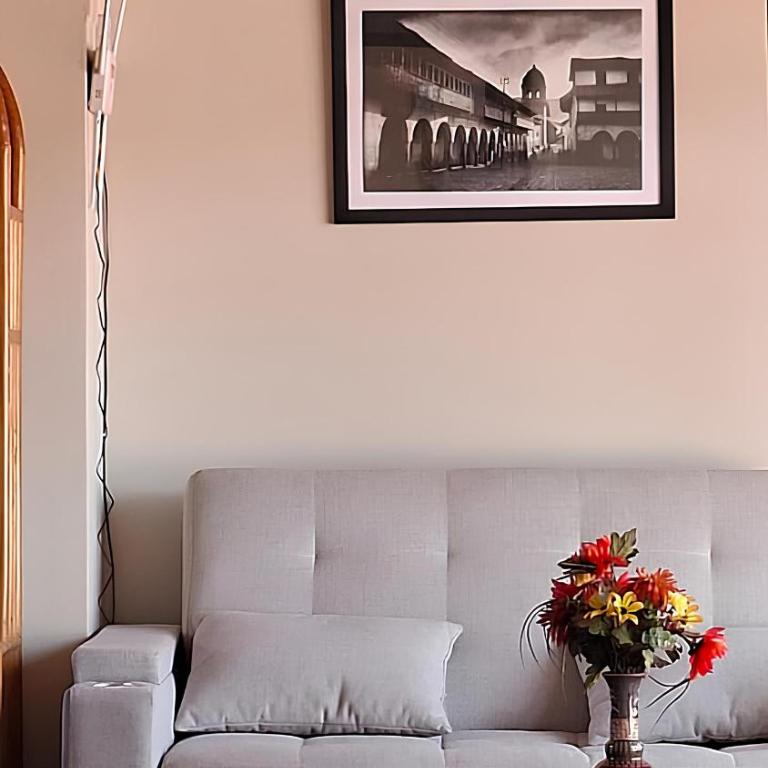 Buena Vista Terrace & Wood - One-Bedroom Apartment - 2