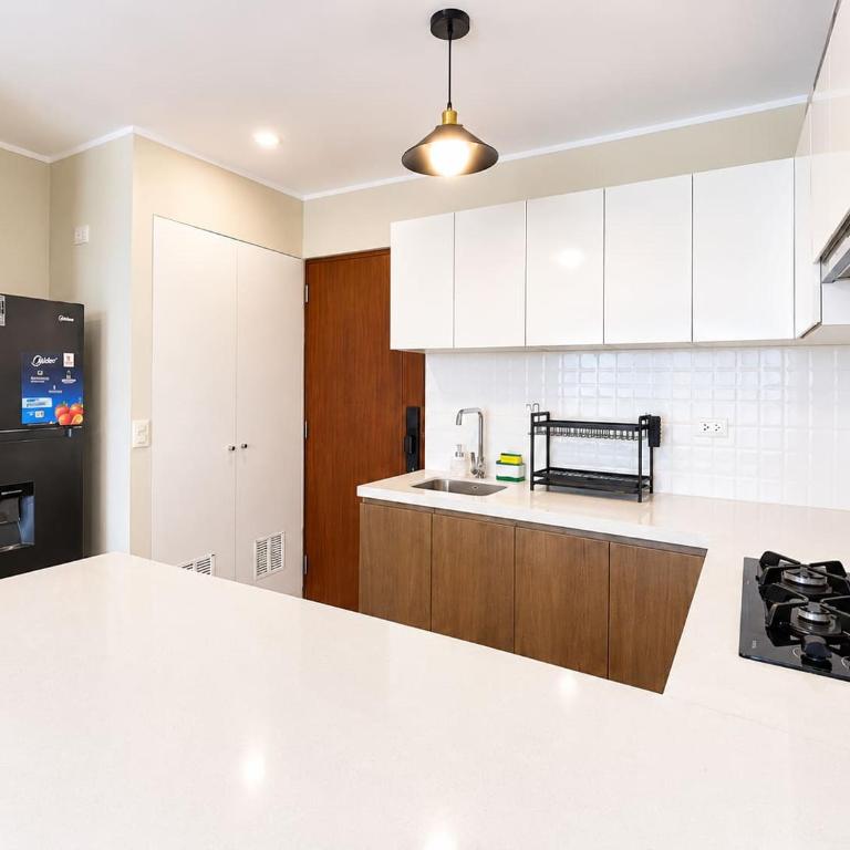 Luxury 2BR Stay San Isidro - Apartment - 8