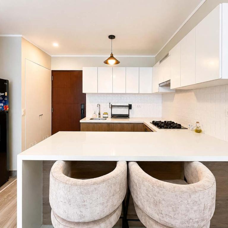 Luxury 2BR Stay San Isidro - Apartment - 12