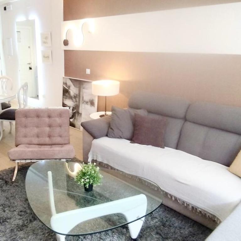 PICASSO - Quiet Renovated Apartment with Oven and Dishwasher and Lift - Steps from Calle San Miguel - Apartamento - 12